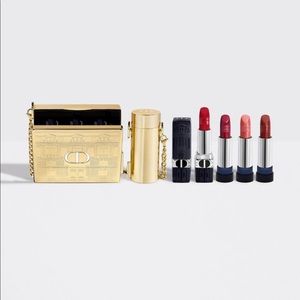 **SOLD**DIOR LIMITED EDITION Cross body bag Holiday 21’ Rouge gift set